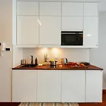 Pawia 51 - Piekny Wiok Na Centrum Warszawy - Duzy Balkon - Smart Tv 55 Cali Wifi - Good דירה *