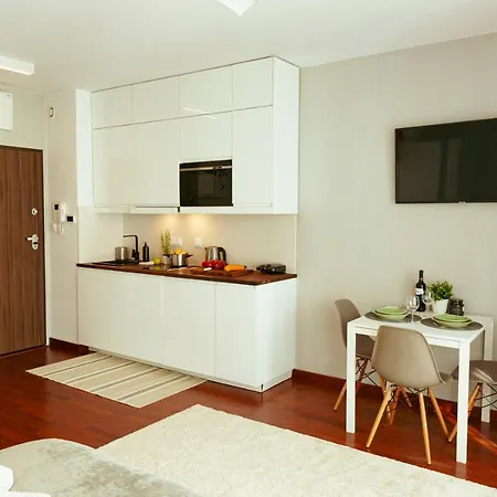 Pawia 51 - Piekny Wiok Na Centrum Warszawy - Duzy Balkon - Smart Tv 55 Cali Wifi - Good Appartamento