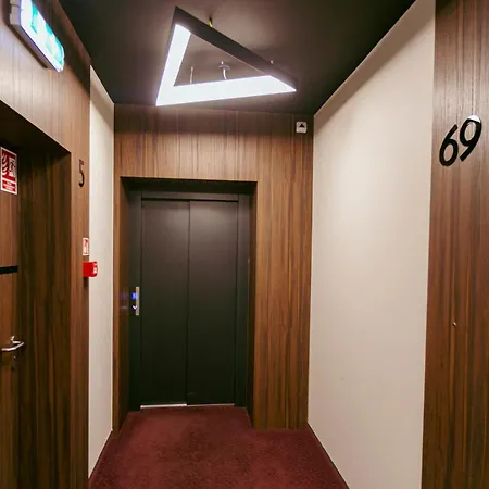 Pawia 51 - Piekny Wiok Na Centrum Warszawy - Duzy Balkon - Smart Tv 55 Cali Wifi - Good *