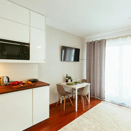 Pawia 51 - Piekny Wiok Na Centrum Warszawy - Duzy Balkon - Smart Tv 55 Cali Wifi - Good * ワルシャワ