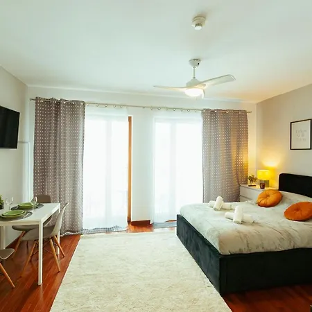 Pawia 51 - Piekny Wiok Na Centrum Warszawy - Duzy Balkon - Smart Tv 55 Cali Wifi - Good Lägenhet