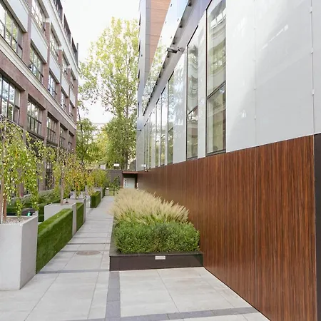 Pawia 51 - Piekny Wiok Na Centrum Warszawy - Duzy Balkon - Smart Tv 55 Cali Wifi - Good Lägenhet Warszawa