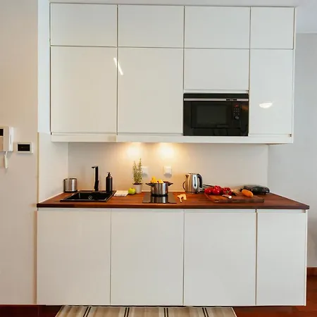 Pawia 51 - Piekny Wiok Na Centrum Warszawy - Duzy Balkon - Smart Tv 55 Cali Wifi - Good Lägenhet *