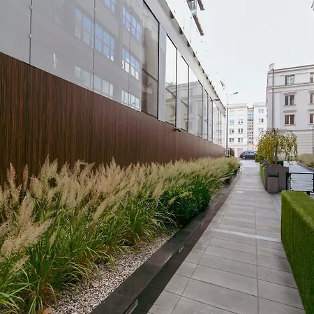 Pawia 51 - Piekny Wiok Na Centrum Warszawy - Duzy Balkon - Smart Tv 55 Cali Wifi - Good Lägenhet Warszawa