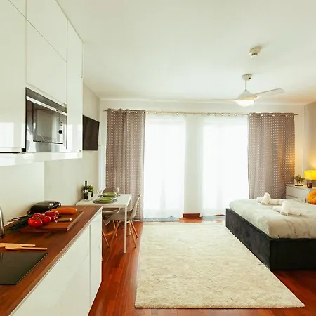 아파트 Pawia 51 - Piekny Wiok Na Centrum Warszawy - Duzy Balkon - Smart Tv 55 Cali Wifi - Good 바르샤바
